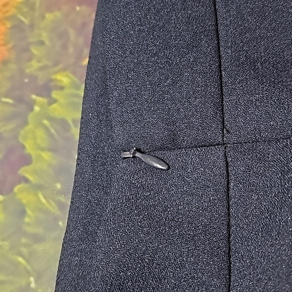 Neiman Marcus Navy‎ Elegant Pencil Skirt 8 - Picture 3 of 5